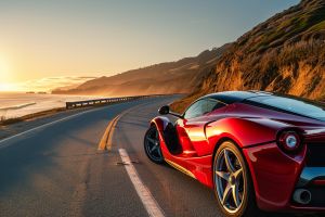 Voiture de rêve : les plus belles routes pour un road trip de luxe